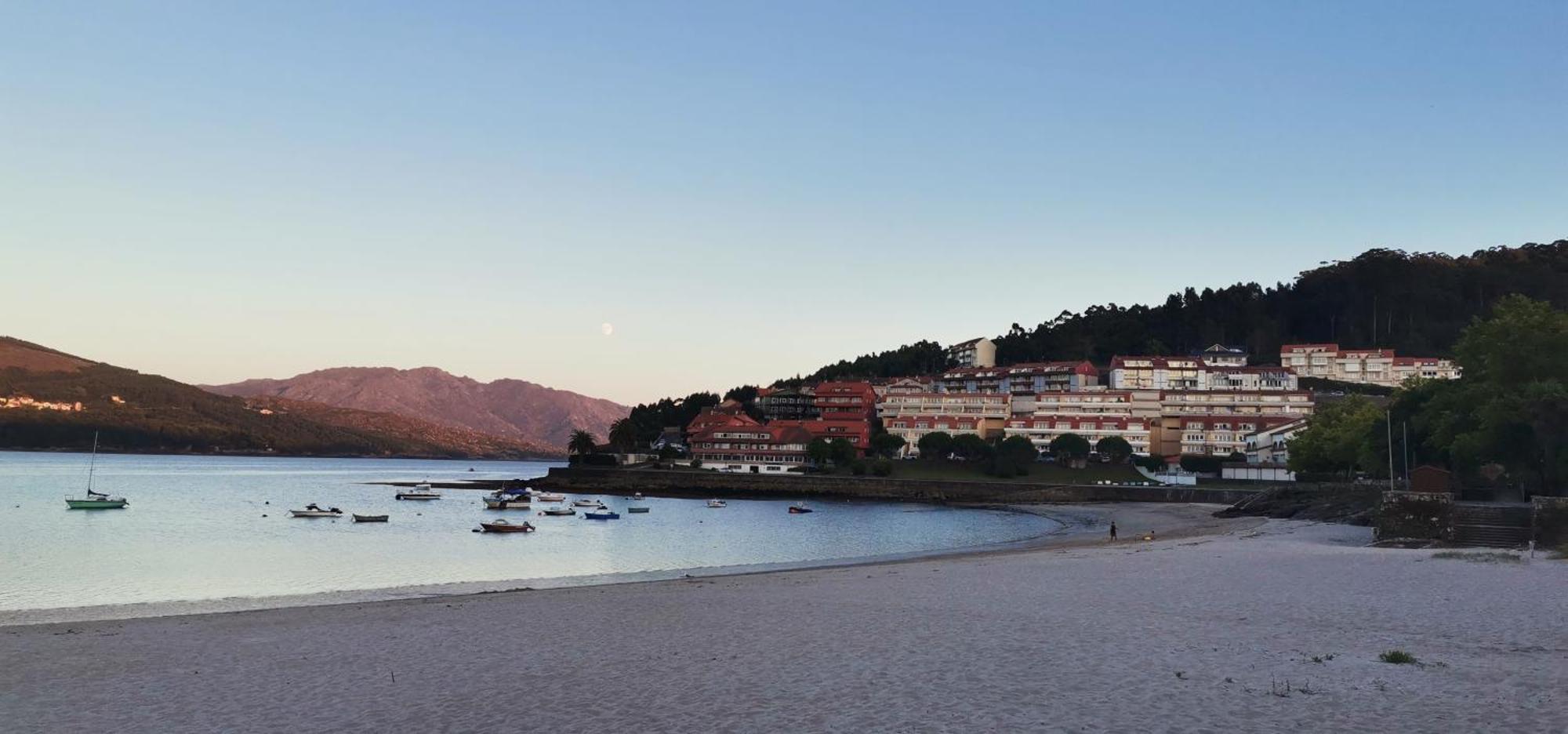 Apartamento A Estrenar Con Vistas Naroa Corcubión Exteriér fotografie